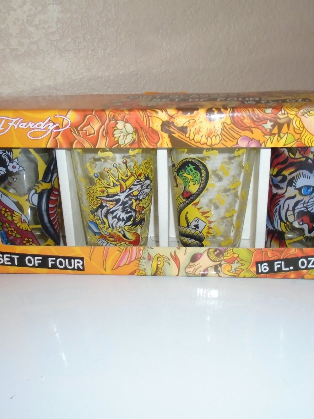 NEW ED HARDY SET OF 4 SKULL TATTOO TIGER GEISHA DRAGON SNAKE 16 OZ PINT GLASSES